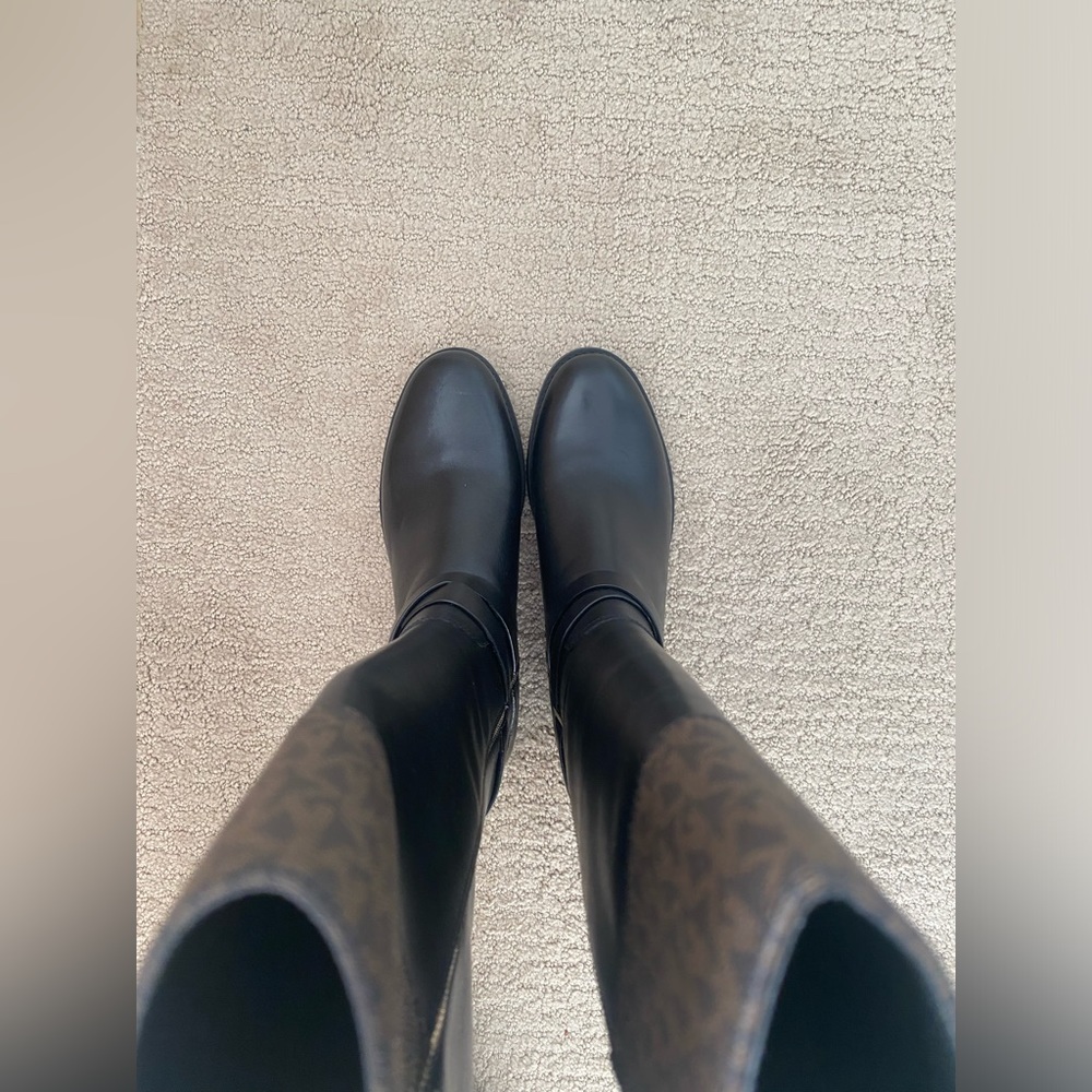 Michael Kors Boots - Picture 3 of 5